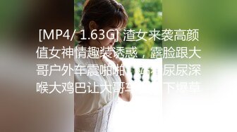 两个中年少妇加一个极品御姐，三女同床伺候大哥激情啪啪直播互动狼友，听指挥自慰逼逼口交大鸡巴，爆草蹂躏