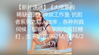 良家巨乳长腿模特女上不停滴奶，还趴下舔干净