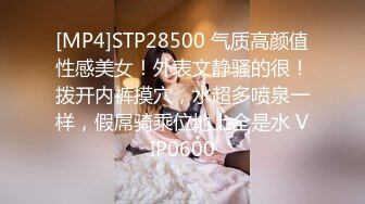 杏吧传媒 废物老公无法满足的美少妇和来帮佣的小伙好上了