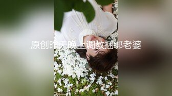 [MP4/ 1.18G] 爆乳眼镜小美女，抽插小嘴活一流，怼入小穴爆操，无毛骚穴，尽情大力输出