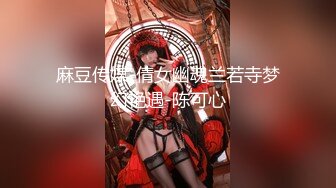 欲求不满的翘乳可人儿想在上学前被喂饱