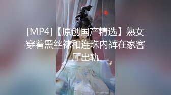 快乐风男KTV勾引服务员干