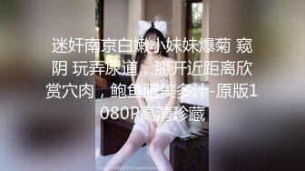 【极品瑜伽教练】人气很高的新下海女神，牛仔裤控必看，女神这一对大长腿真诱惑，圆润翘臀主动求干，射了之后不满足意犹未尽